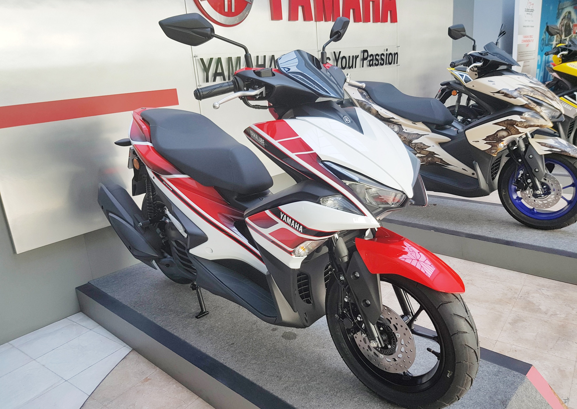 Yamaha NVX 2017 ban o Malaysia anh 2