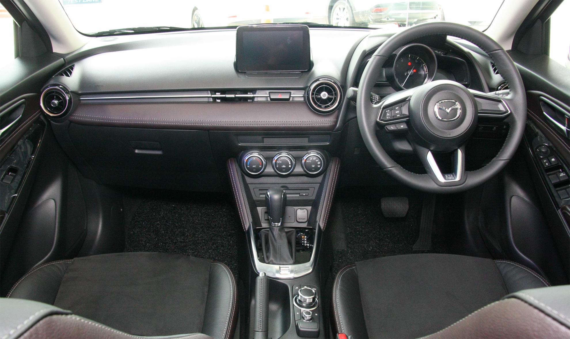 Mazda 2 2017 GVC ra mắt ở Malaysia ảnh 8 Mazda 2 2017 GVC ra mat o Malaysia anh 8