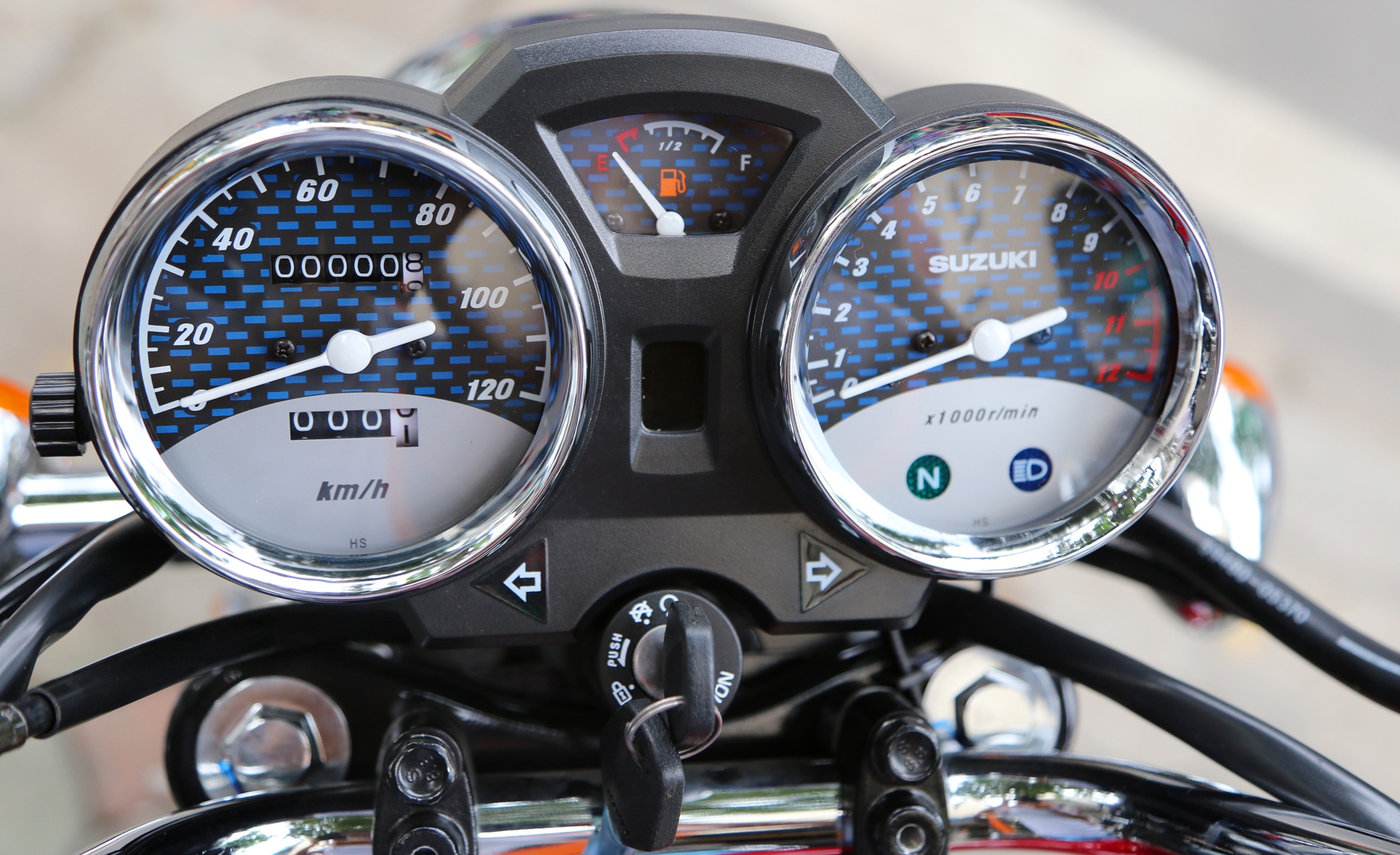 Suzuki GN125-2F 2017 ve Viet Nam anh 4