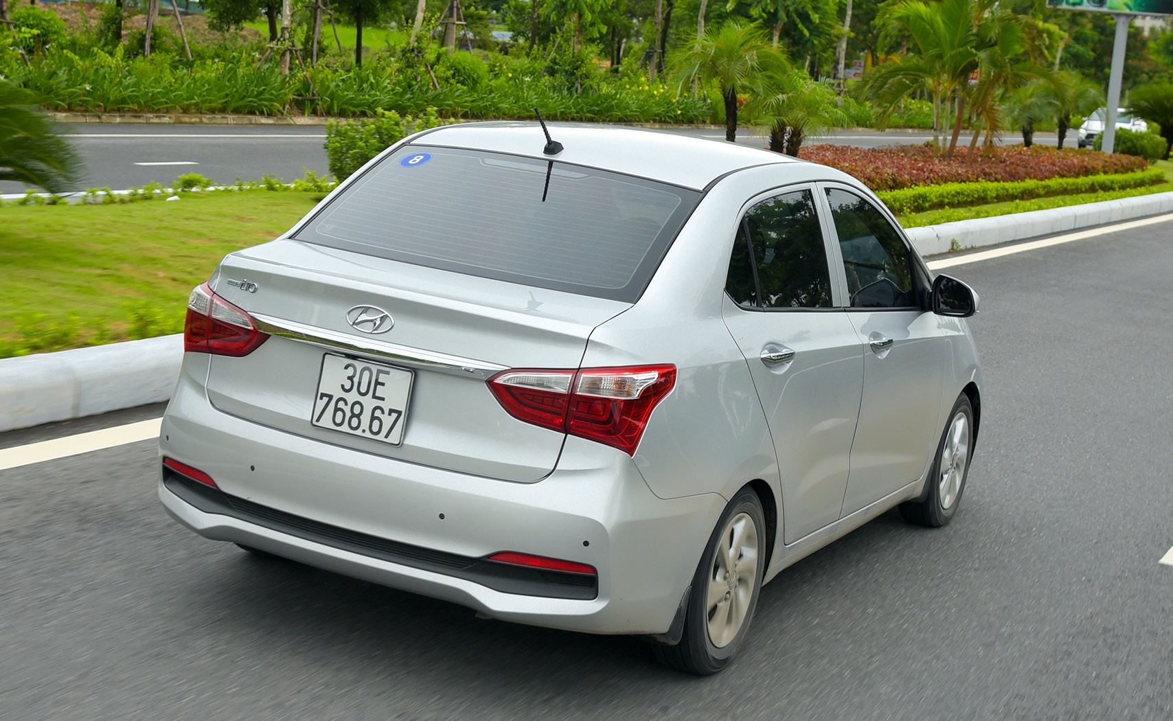 Hyundai Grand i10 2017 ban o Viet Nam anh 4