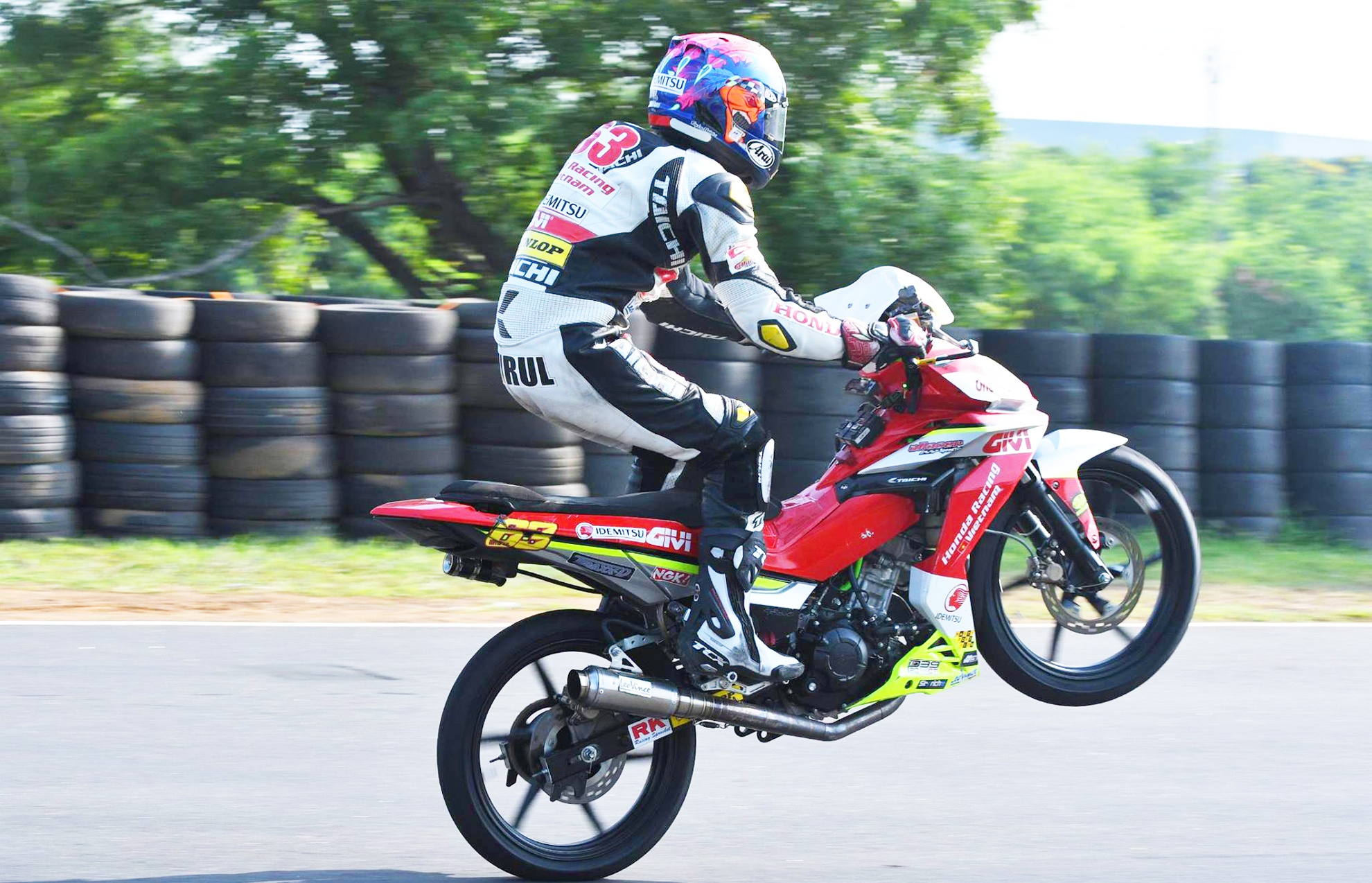 Honda Winner 150 phien ban xe dua o Viet Nam anh 10