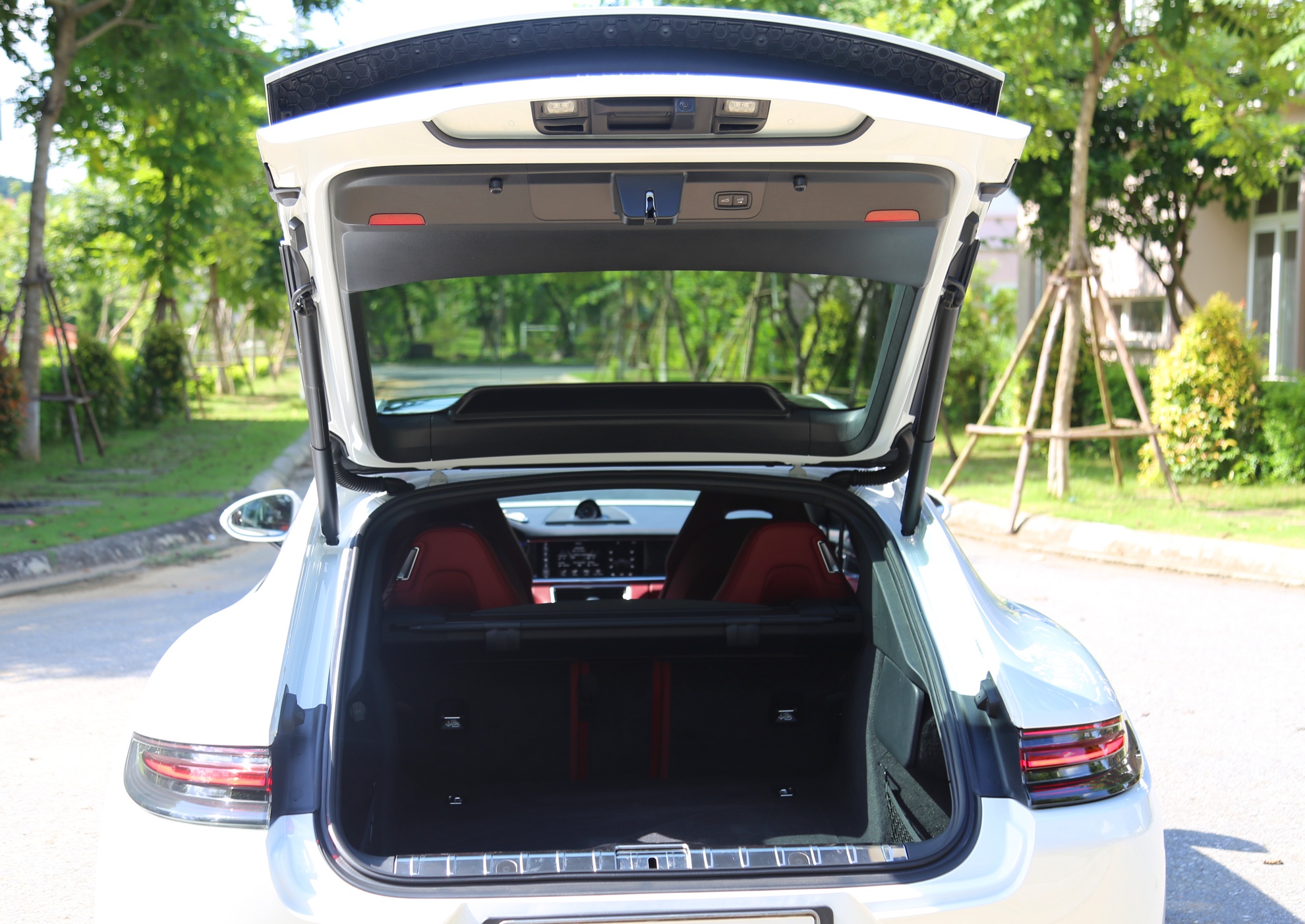 Porsche Panamera 4S 2017 ban o Viet Nam anh 10