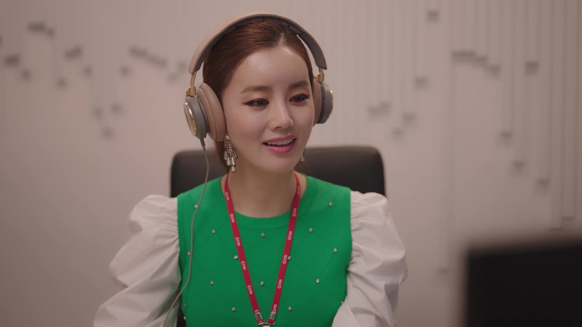 binh thuong hoa hanh vi ngoai tinh anh 15