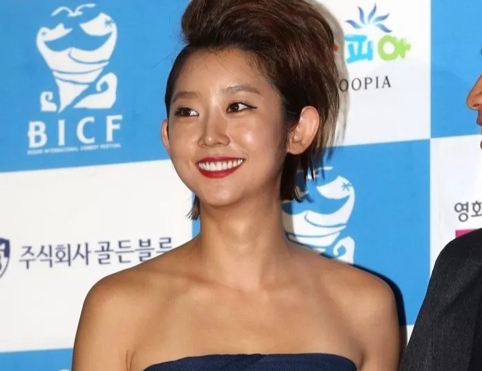 Dien vien hai Han Quoc cong khai la nguoi dong tinh hinh anh