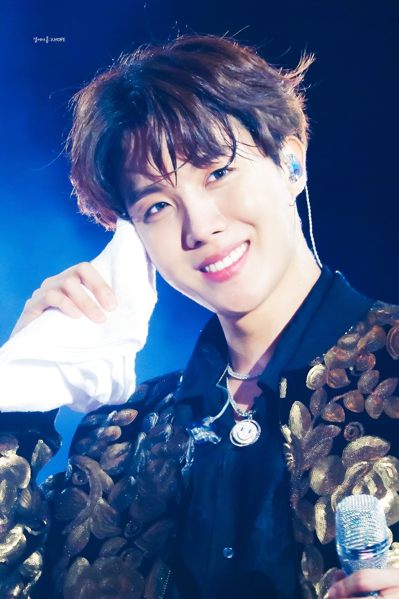 thần tượng gần như không được hát ảnh 7 than tuong gan nhu khong duoc hat anh 7