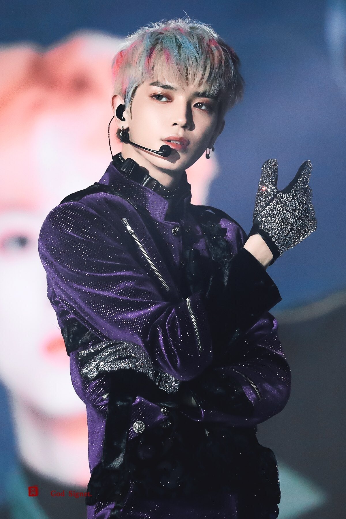 sao nam trang điểm thể hiện bản thân ảnh 30 sao nam trang diem the hien ban than anh 30