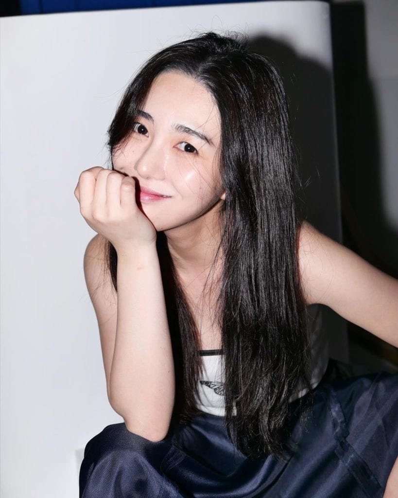 ghi am giua mina va jimin anh 2