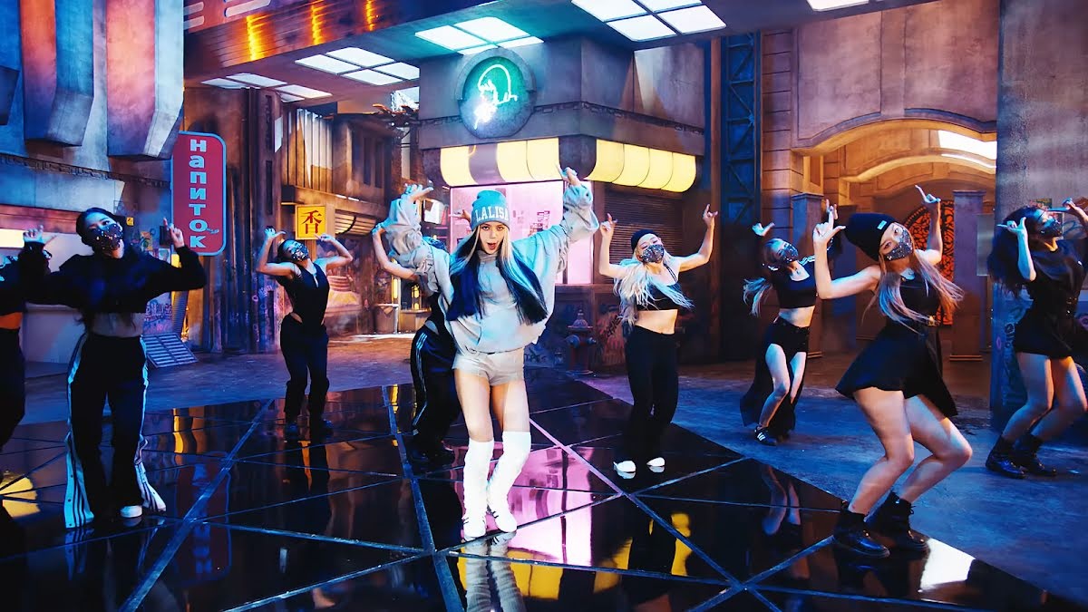 khả năng học vũ đạo của lisa ảnh 2 kha nang hoc vu dao cua lisa anh 2