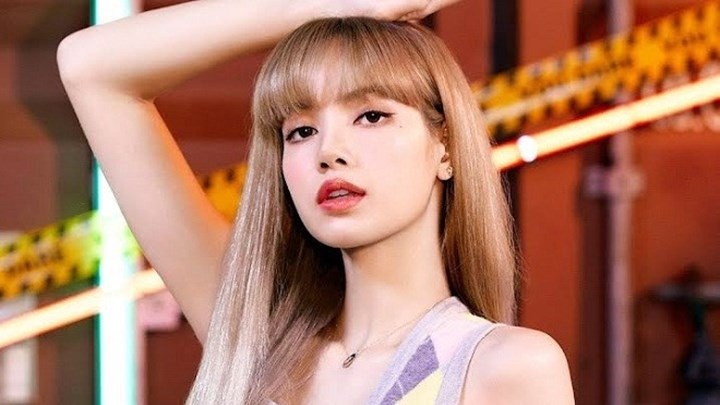 Lisa pha vo ky luc cua PSY hinh anh