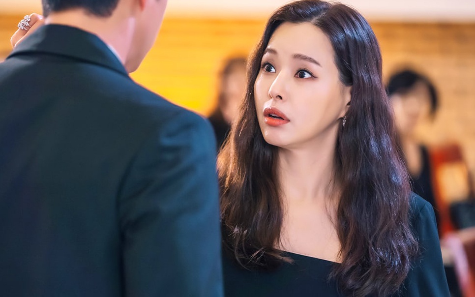 Phim Han co canh dien vien noi chuyen bang tieng Viet hinh anh