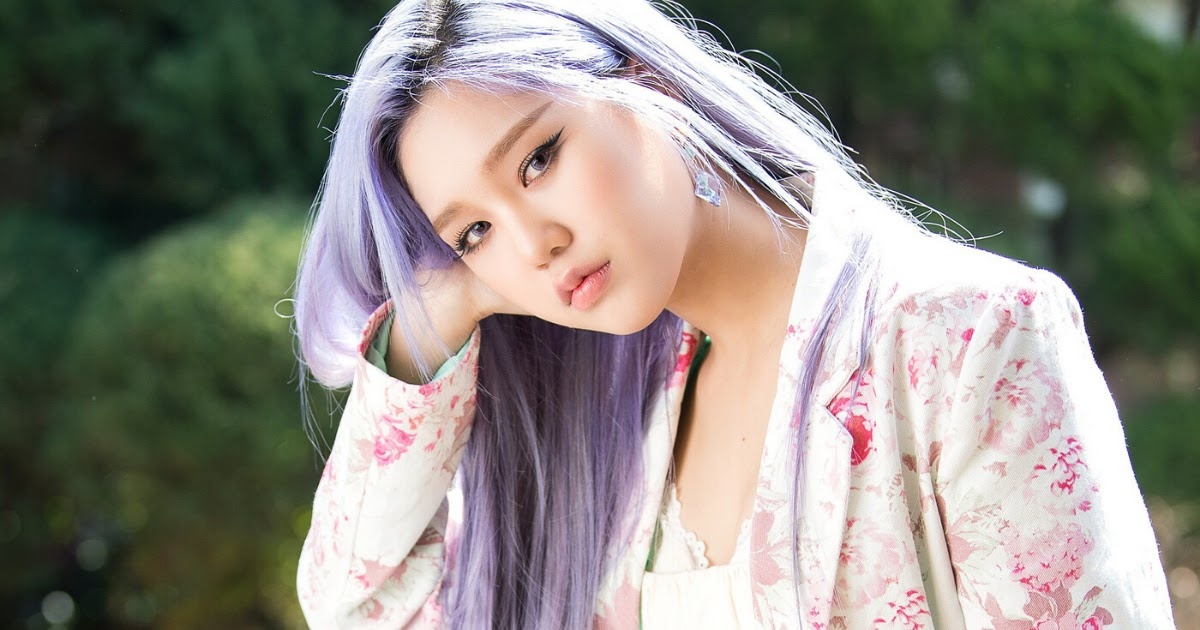 Nu ca si Han choi quyen anh de giam ap luc hinh anh