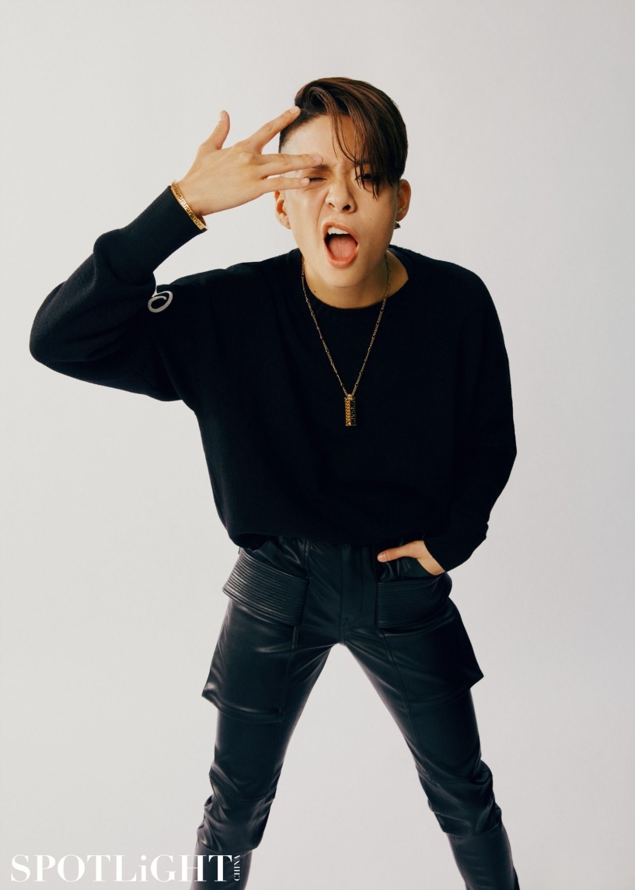 than tuong xoa bo dinh kien anh 9