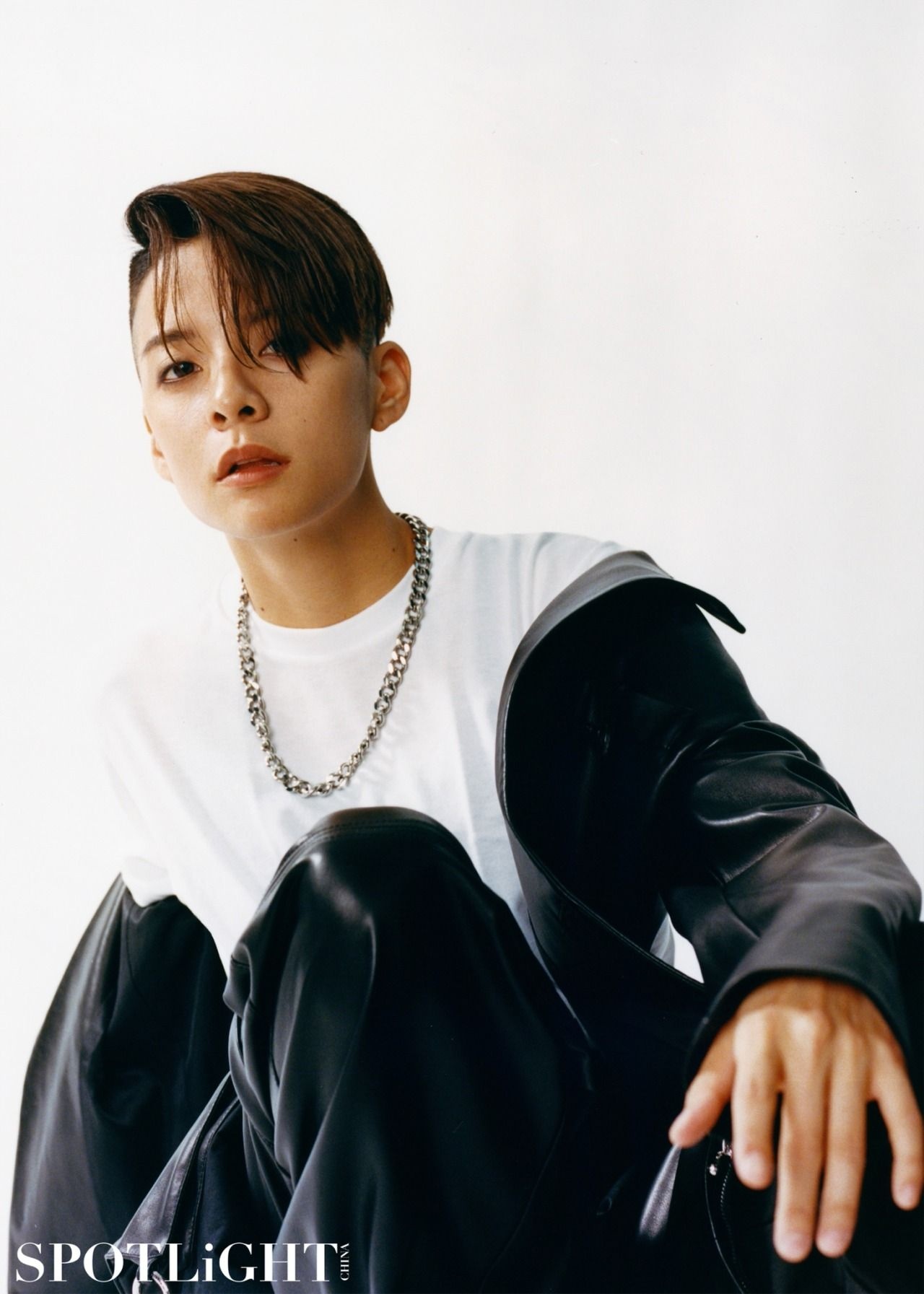 than tuong xoa bo dinh kien anh 14