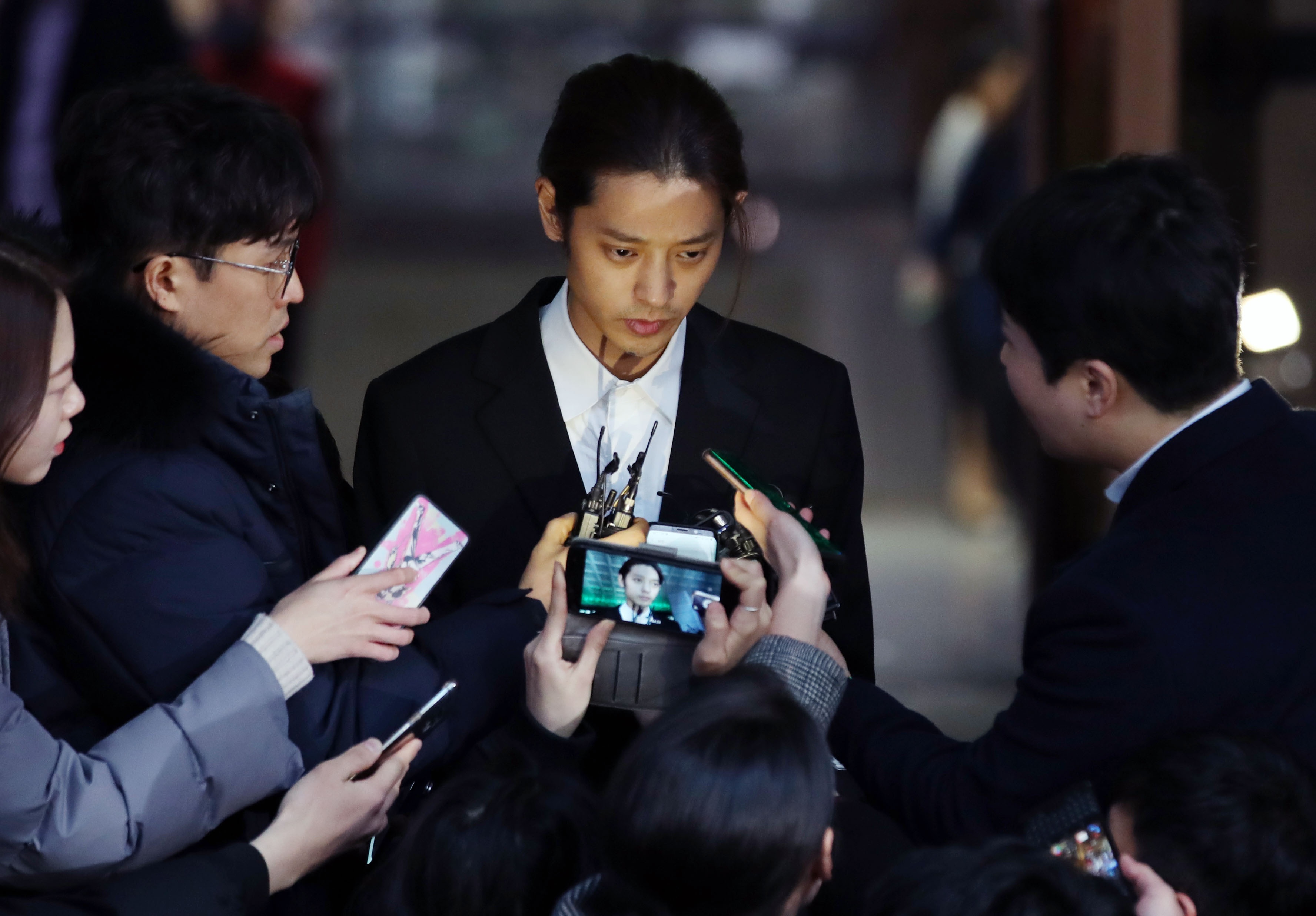 cam xuc cua nguoi ham mo sau scandal anh 3