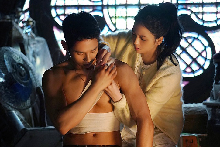 Ji Soo (BlackPink) gay that vong hinh anh