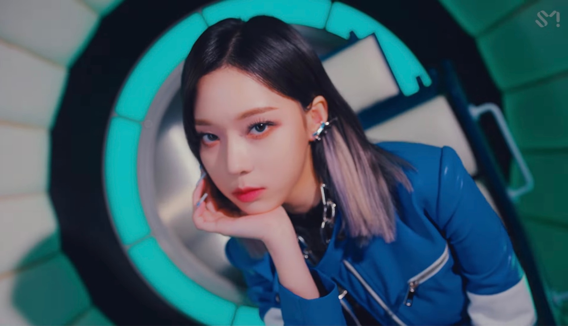 lời bài hát step back gây tranh cãi ảnh 11 loi bai hat step back gay tranh cai anh 11