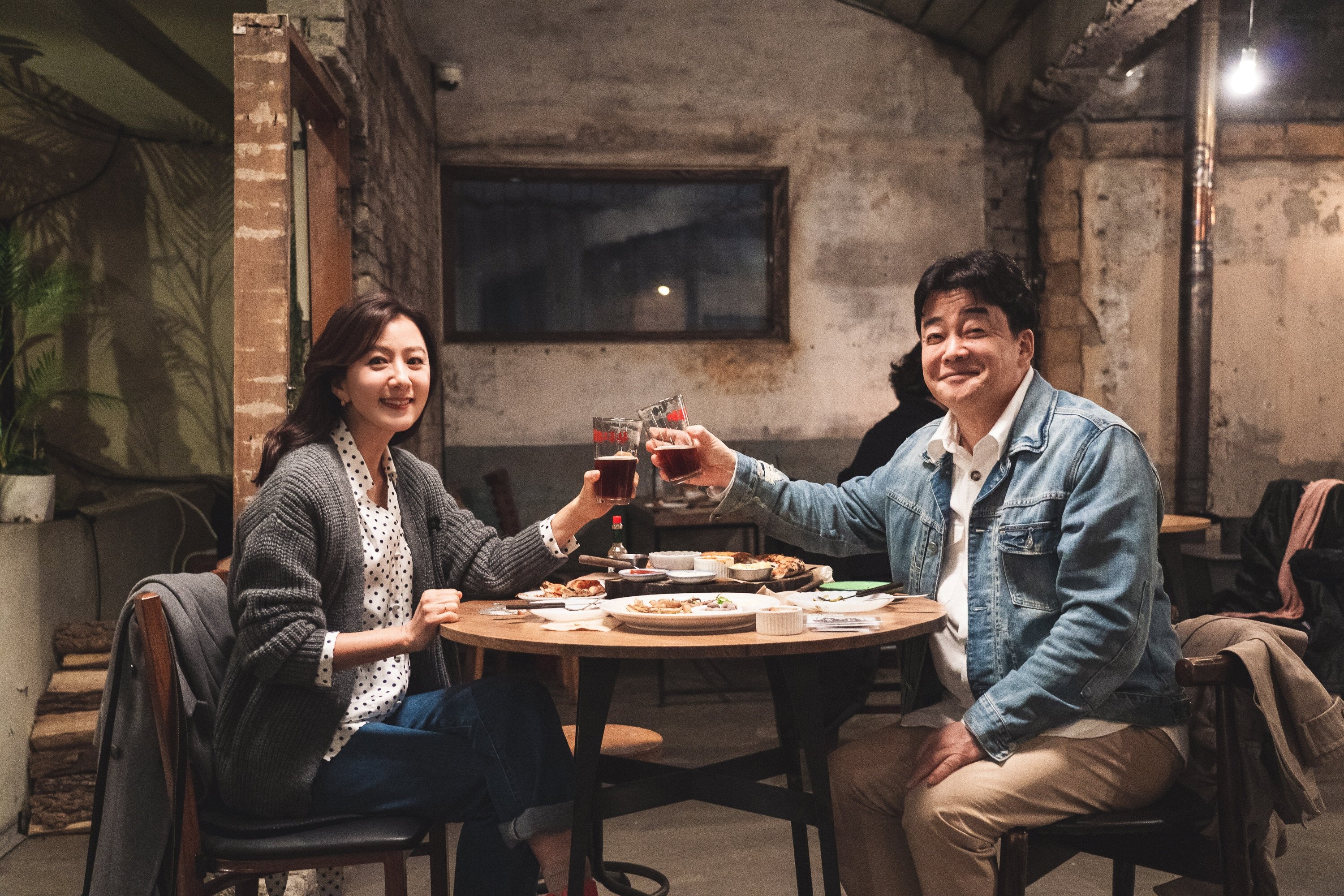 su gia tang cua canh uong ruou anh 5