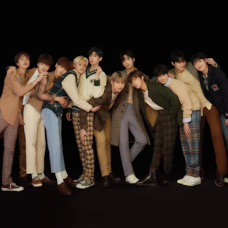 man tan ra gay tranh cai anh 19