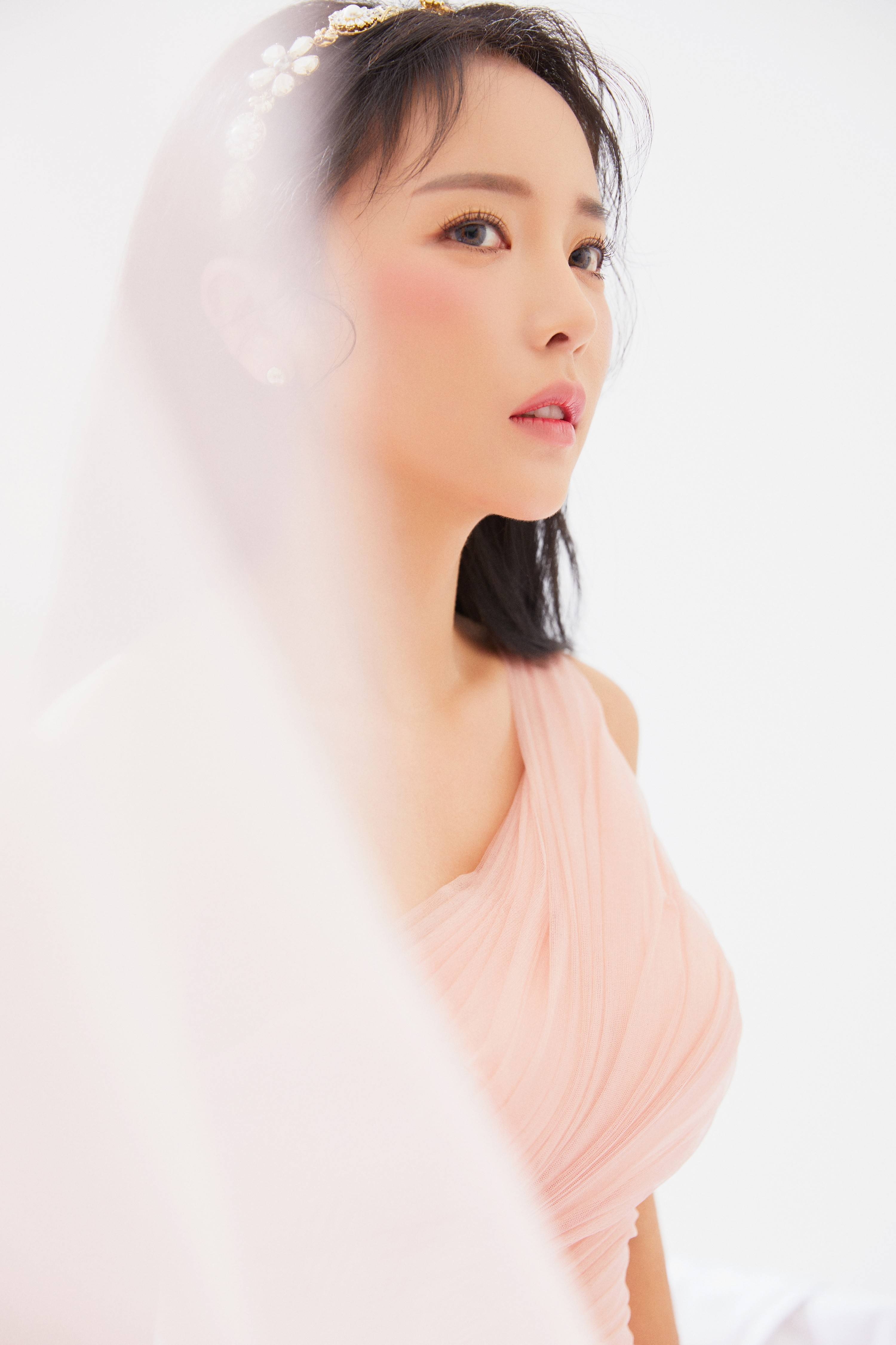 hong jin young quay lai hoat dong anh 1