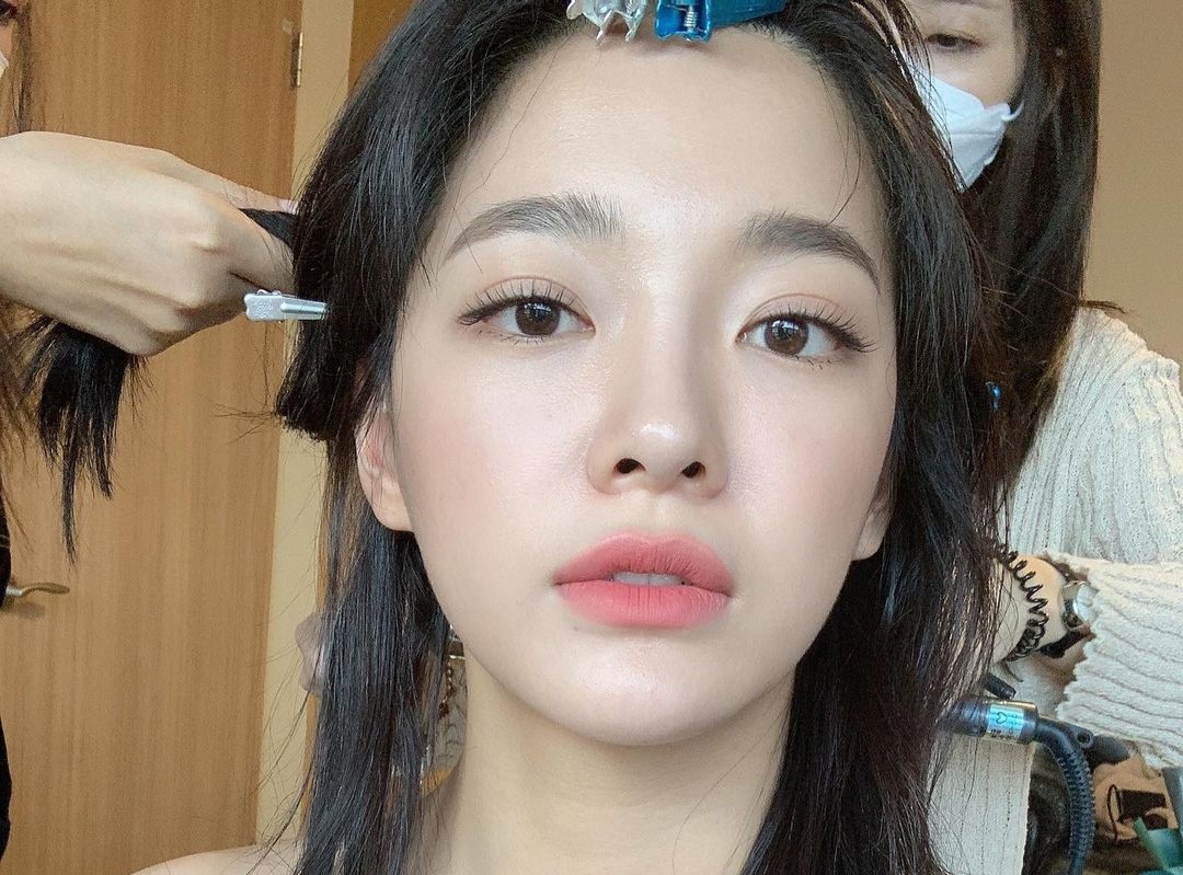 Nu chinh 'Hen ho chon cong so' bi nhac ten trong ngay Hyun Bin cuoi hinh anh