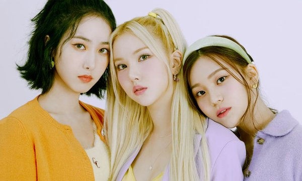 Cong ty giai tri bi phat vi lam lo thong tin 22 ca nhan hinh anh