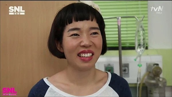 Ngoai hinh ngoai doi cua nu dien vien chuyen dong vai xau xi hinh anh