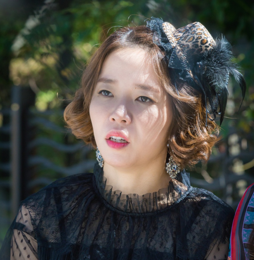 nu dien vien han thuong dong vai xau xi anh 19