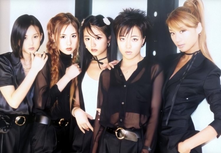 nhom nu tan ra vi bi dan anh miet thi anh 8