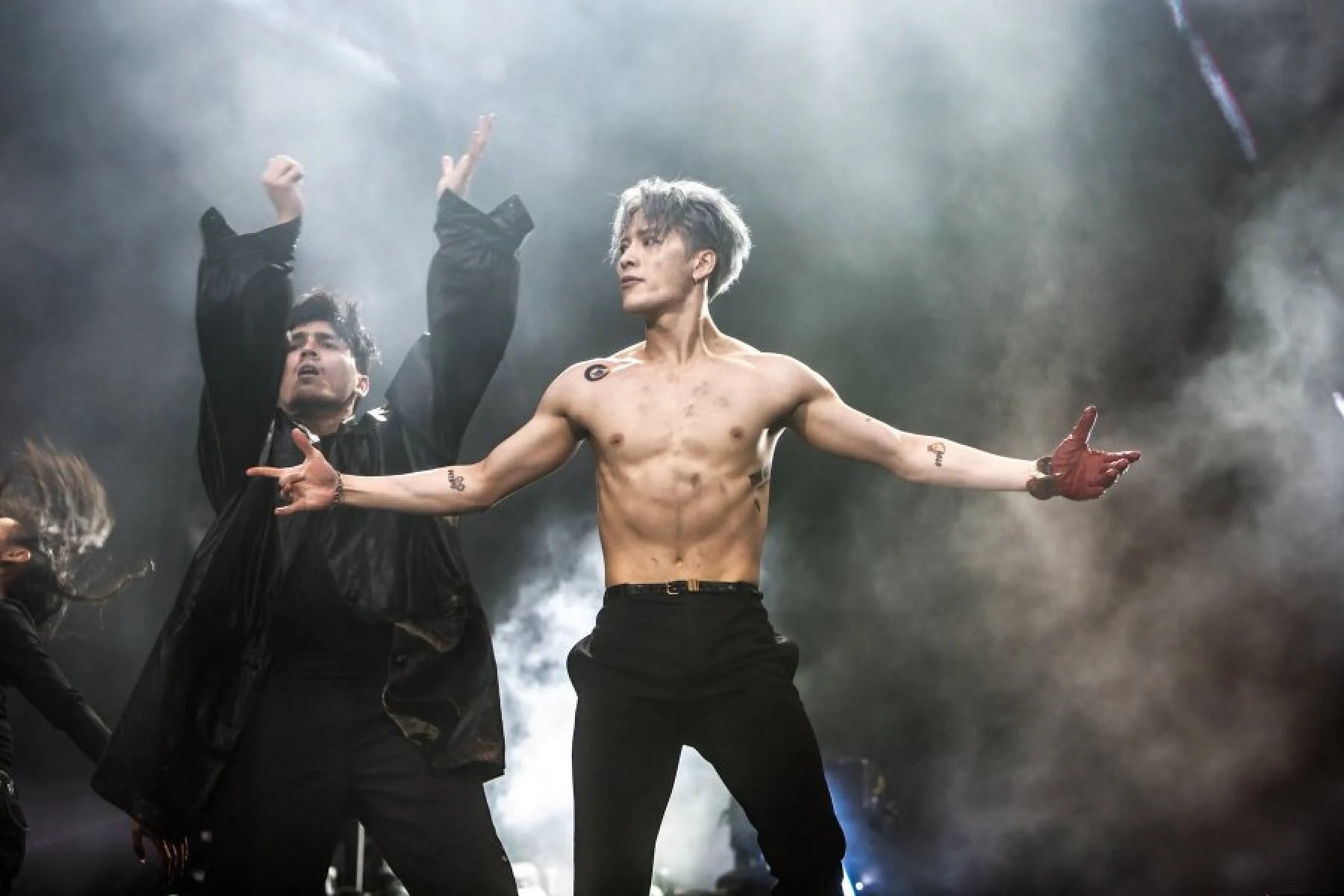 ca si solo nguoi trung dau tien tai coachella anh 5