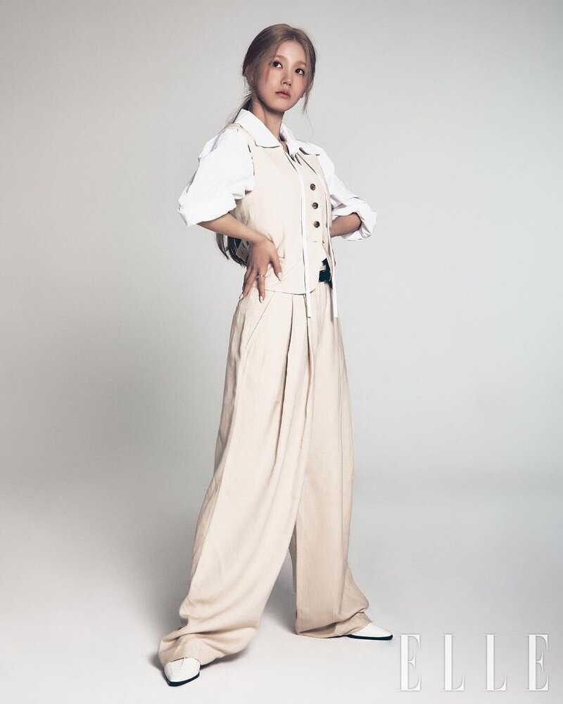 ngoai hinh noi bat cua miyeon (g)i-dle anh 16