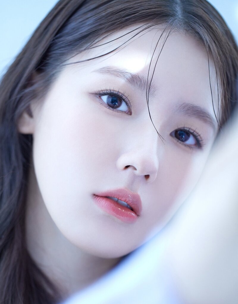 ngoai hinh noi bat cua miyeon (g)i-dle anh 23