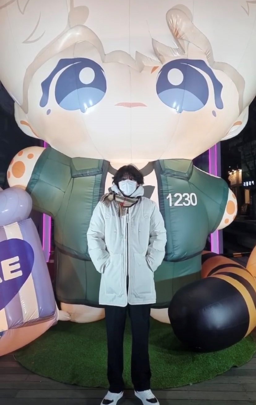 fan v chi hơn 1 triệu usd để mua album ảnh 2 fan v chi hon 1 trieu usd de mua album anh 2