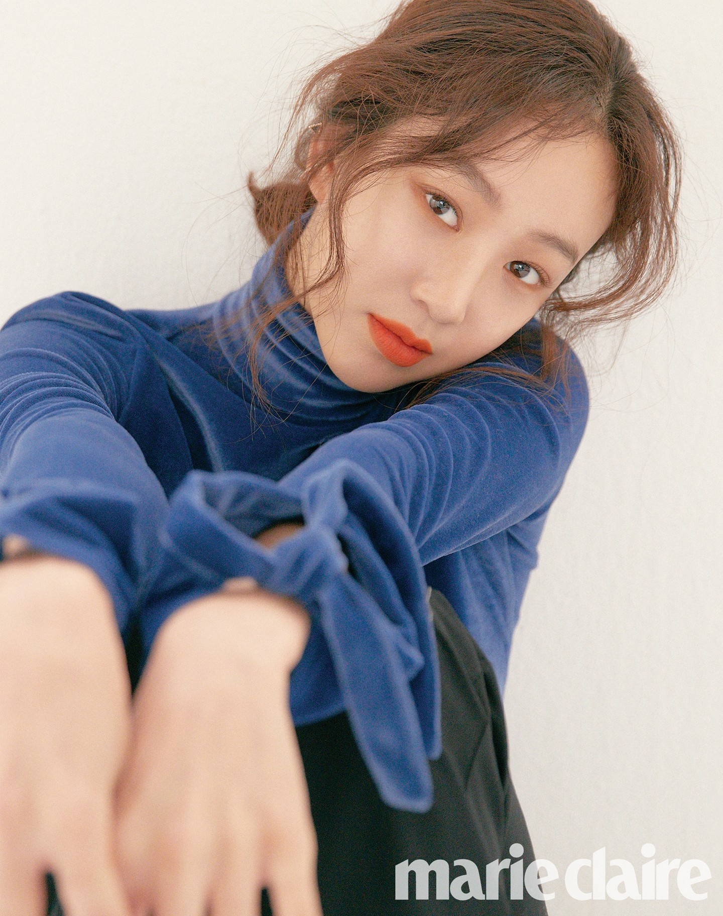 son dambi phu nhan tin bat hoa voi ban than anh 2