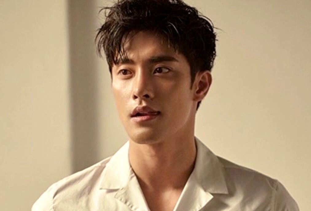 Sung Hoon len tieng ve tin hen ho voi hai nu dien vien hinh anh