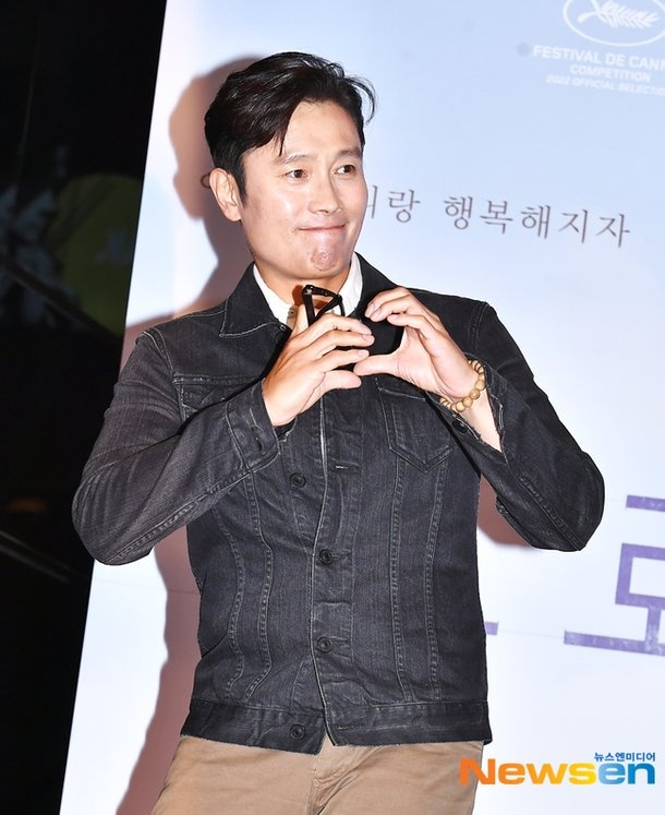 buoi cong chieu bo phim broker anh 11