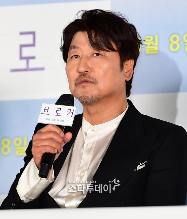 buoi cong chieu bo phim broker anh 22