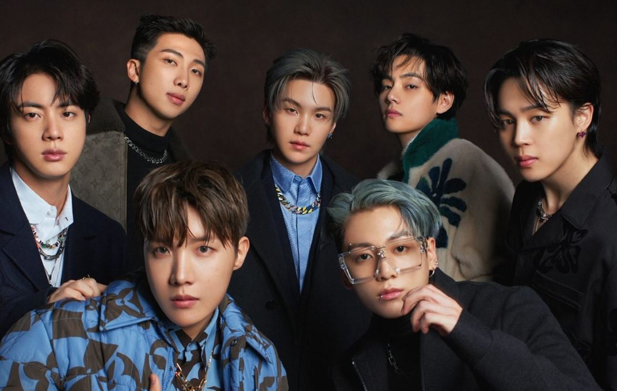 gia co phieu cua hybe sut giam anh 1