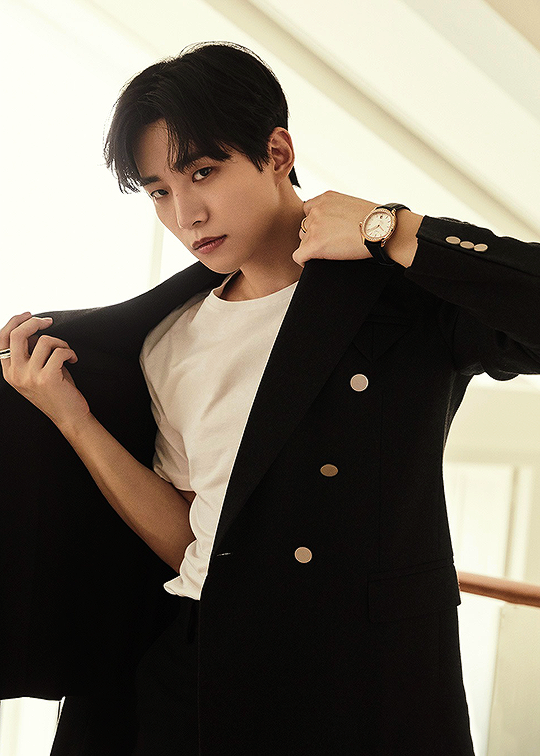 lee junho duoc moi dong 100 bo phim anh 1