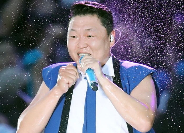 Hang loat khan gia mac Covid-19 sau khi tham du concert cua PSY hinh anh