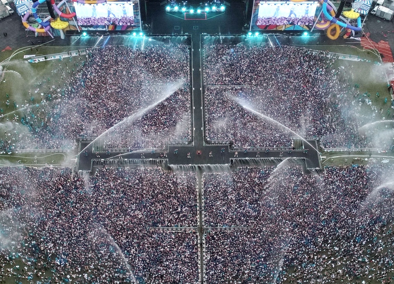 khan gia mac covid-19 sau concert cua psy anh 2