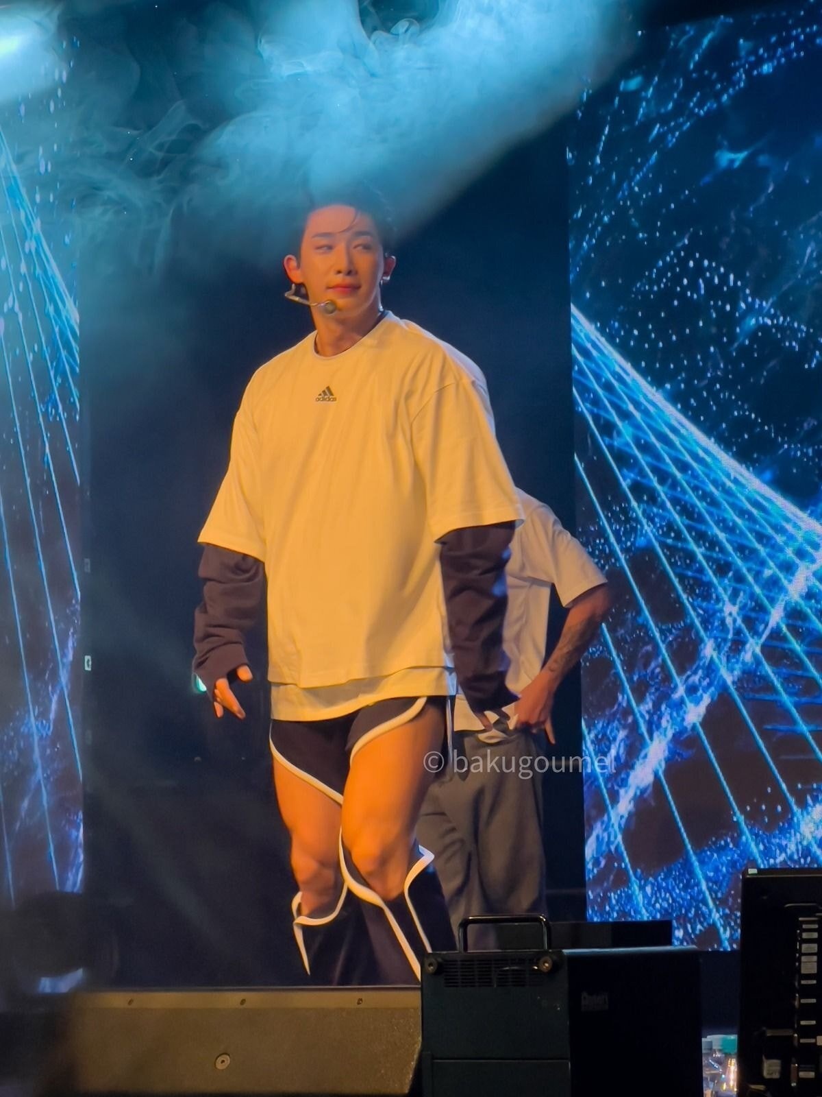 trang phuc cua wonho anh 1