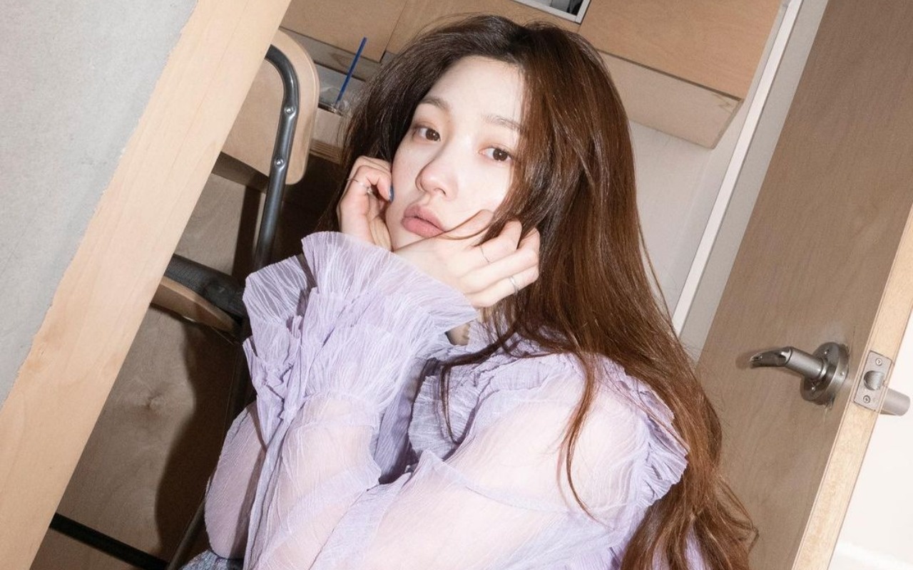 Dien vien Jung Chae Yeon chan thuong nao vi nga cau thang hinh anh