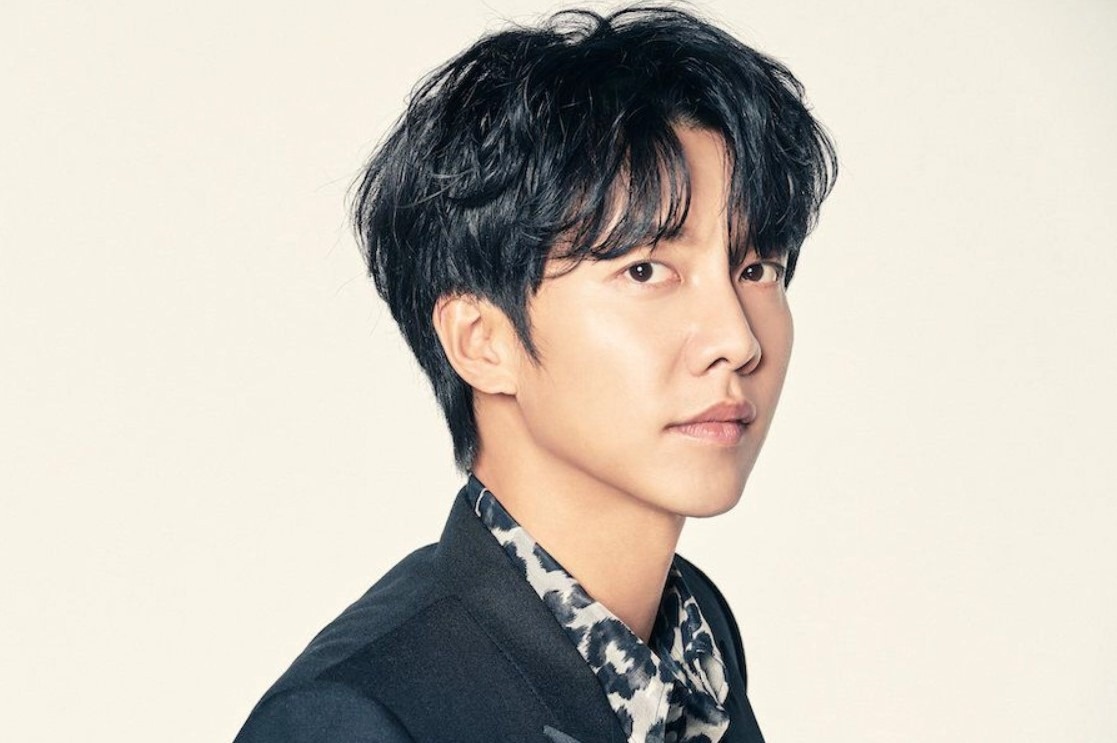 Lee Seung Gi bi CEO nu de doa tinh mang hinh anh