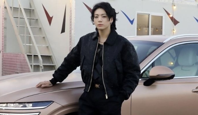 Xe Mercedes cua Jungkook (BTS) duoc ban voi gia 1,2 ty won hinh anh
