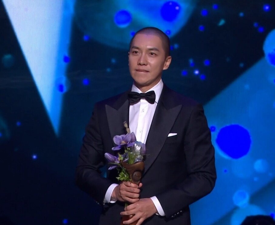 lee seunggi cao troc dau anh 1