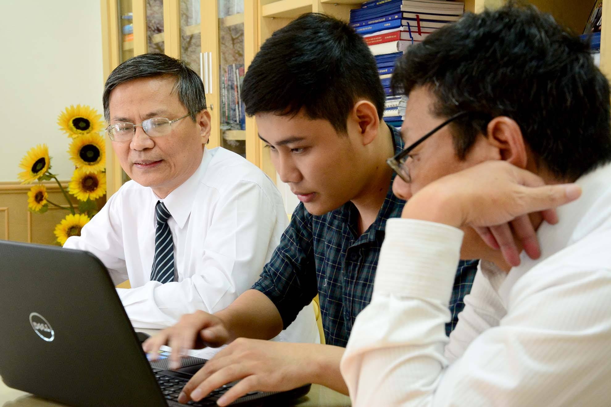 Nhieu diem liet khong anh huong nguon xet tuyen dai hoc hinh anh