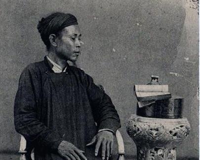 Tuc mua ban danh vi o lang que xua dien ra nhu the nao? hinh anh