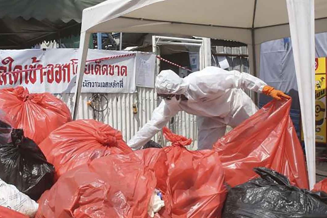 Nguy co lay nhiem tu rac thai cua benh nhan Covid-19 o Thai Lan hinh anh