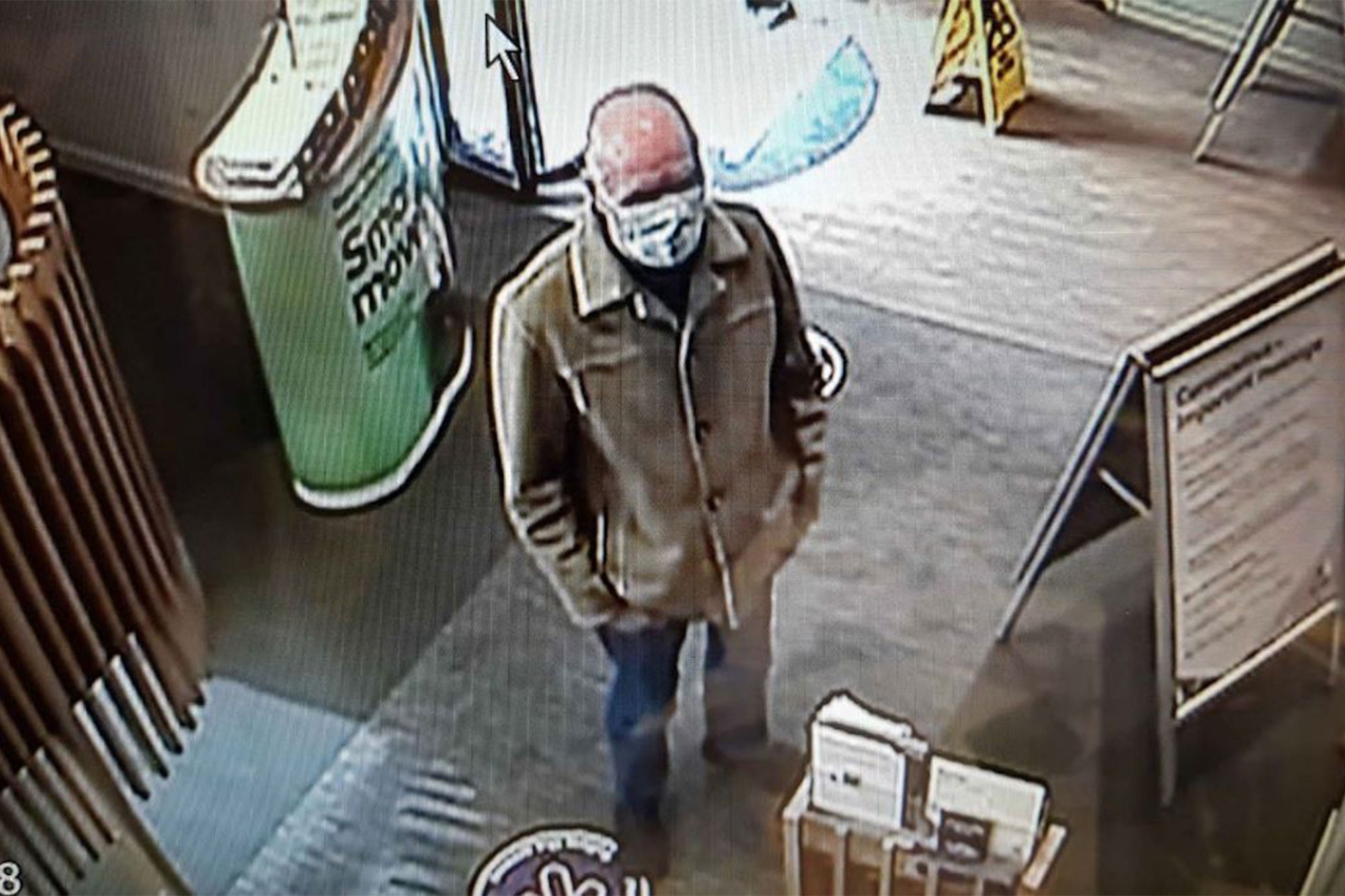 Cuop ngan hang bat thanh vi chu xau hinh anh