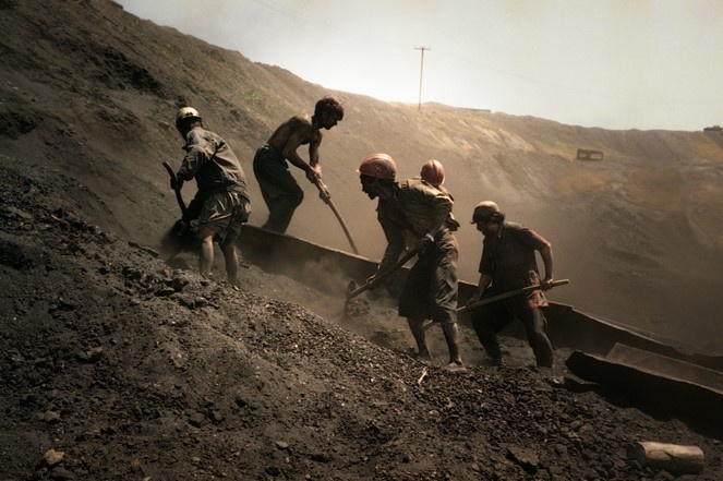 Taliban se lam gi voi mo khoang san tri gia 1.000 ty USD? hinh anh